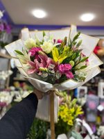 Lilyum ve Renkli Gül Buketi – Premium Karışık Çiçek