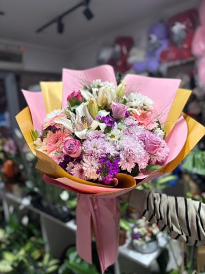 Pastel Bahar Çiçek Buketi