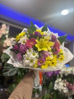 Renkli Papatya ve Lilyum Buketi – Enerjik Karışık Çiçek